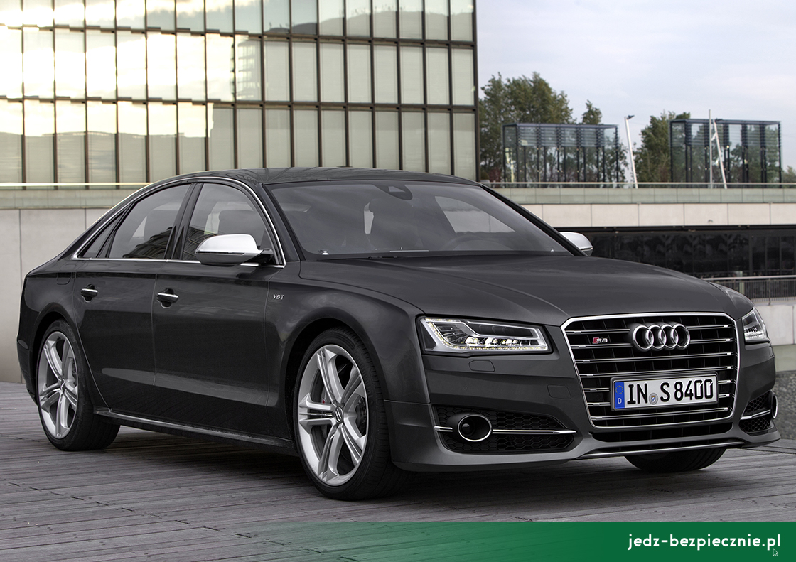 Akcje przywoławcze do serwisów - problem z uszczelką szyby przedniej w Audi A8, A8L i S8